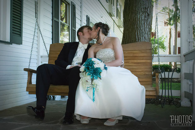 Shawnee & Vinnie, The Edgewater Inn