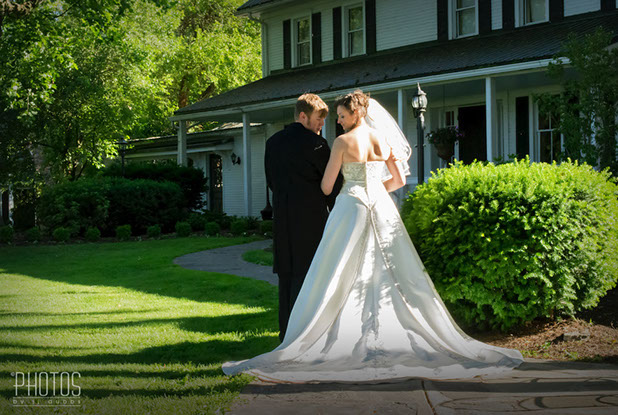 Shawnee & Vinnie, The Edgewater Inn