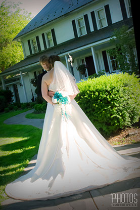 Shawnee & Vinnie, The Edgewater Inn